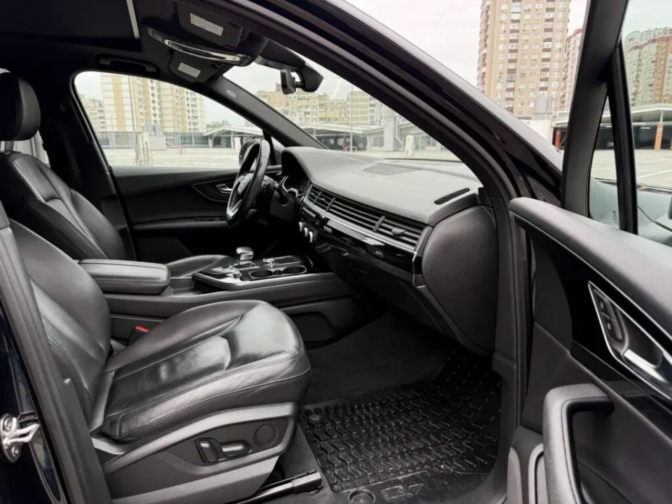 Audi Q7 Quattro 2017 from the KTRANS rental fleet