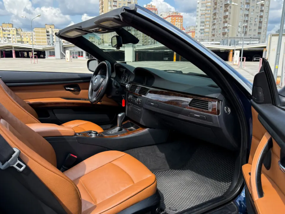 BMW 328i cabrio 2011 from the KTRANS rental fleet