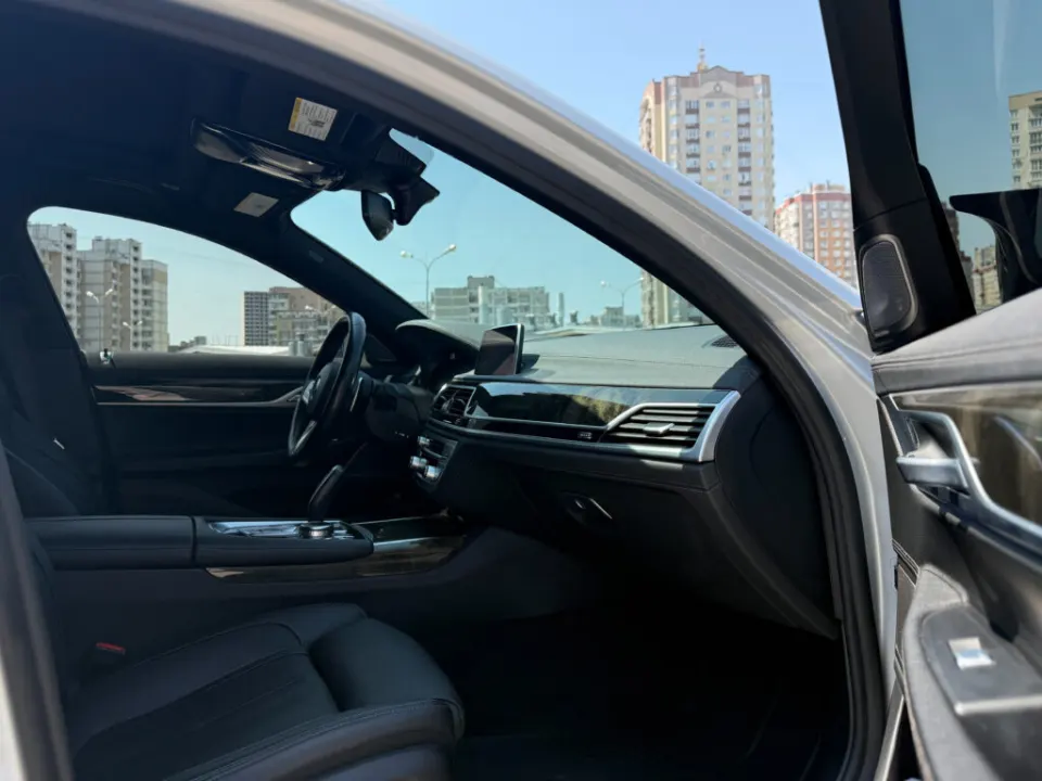 BMW 740l 2020 from the KTRANS rental fleet
