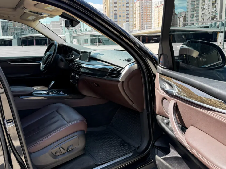 BMW X5 2015 из парка аренды KTRANS