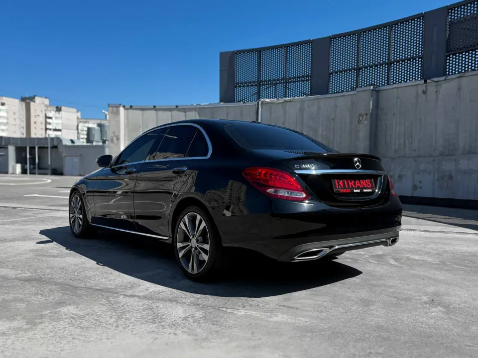 Mercedes-Benz C300 2015 из парка аренды KTRANS