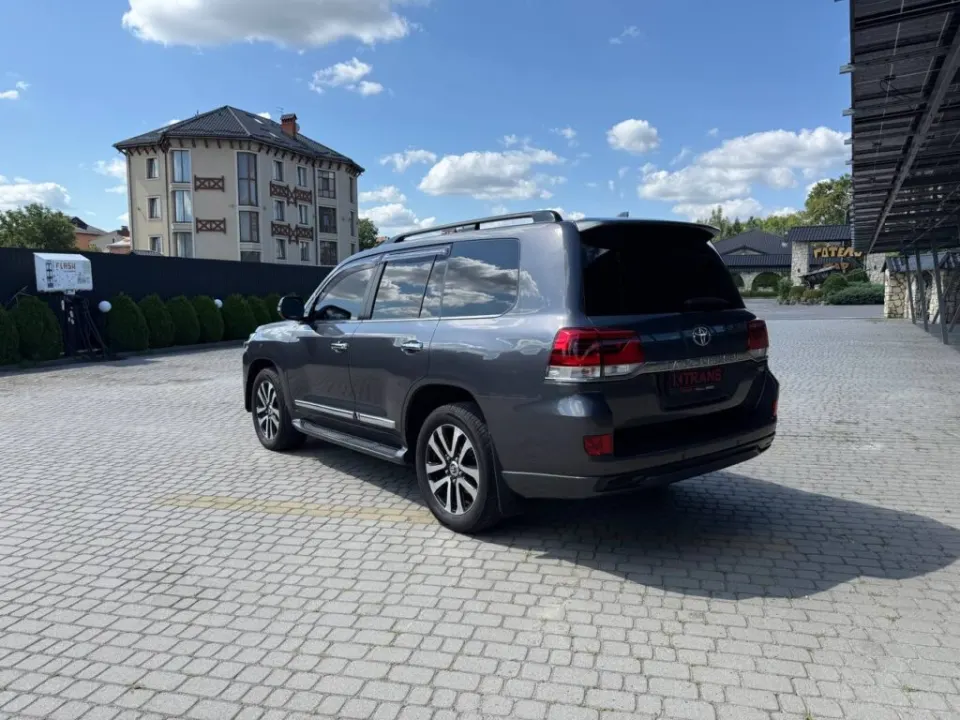 Toyota LC 200 2017 from the KTRANS rental fleet