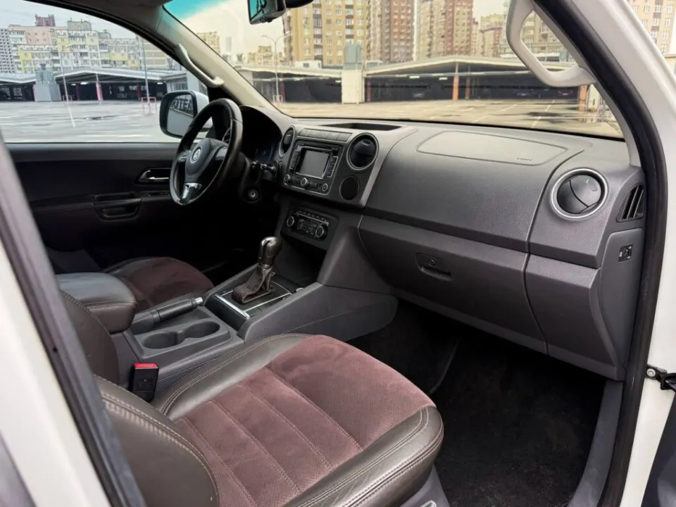 Volkswagen Amarok 2012 из парка аренды KTRANS